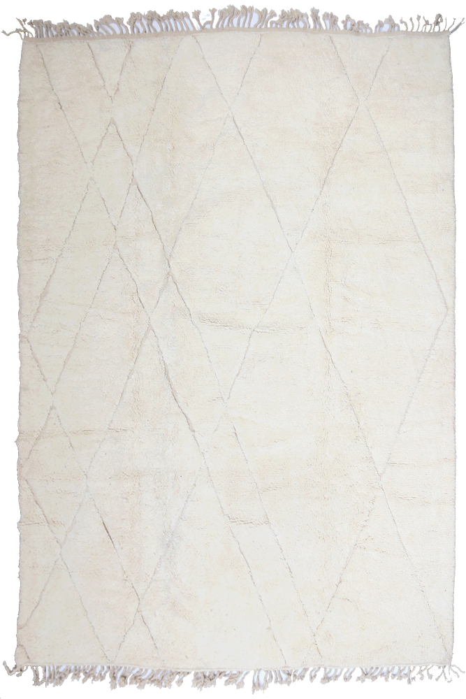 Grande tappeto berbero Beni Ouarain bianco unito con linee a zigzag e losanghe incise.