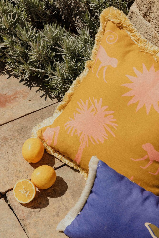 copy ofYellow cushion cover. M3TISS.