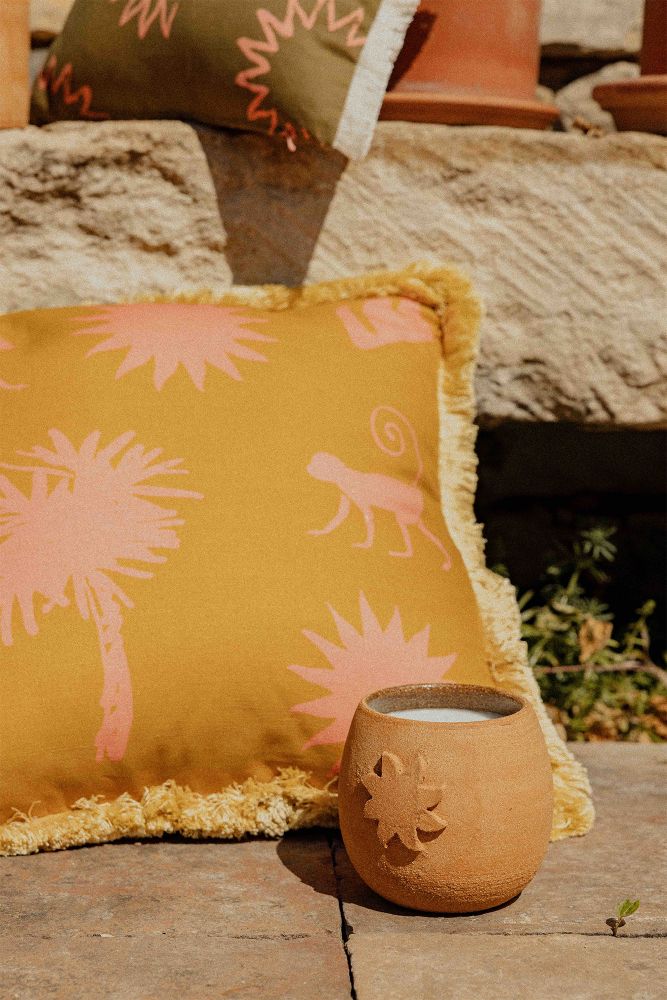 copy ofYellow cushion cover. M3TISS.